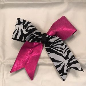 Cheer bow